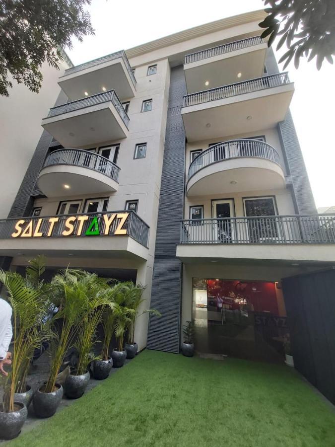 Saltstayz Hotel Huda City Center Gurgaon Bagian luar foto